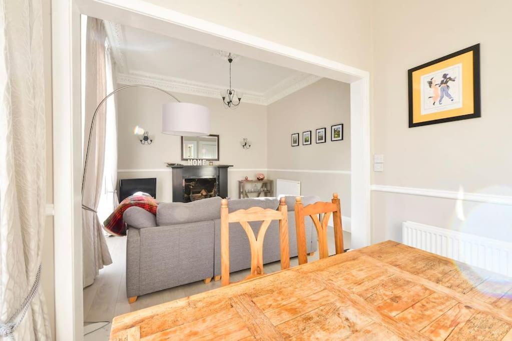 George IV Bridge - Superbly Located 3 Bedroom! Edinburgh Exterior photo